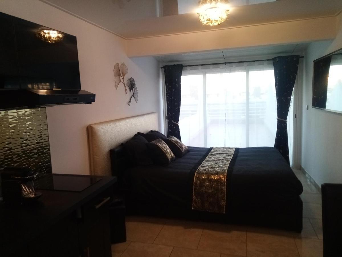 Village Naturiste Le Goldenblack Agde Exterior foto